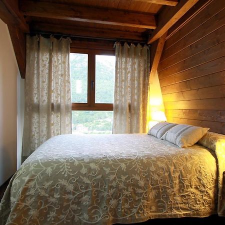 Apartamento Charming Escarrilla Exterior foto
